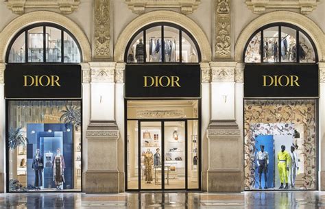 dior boutique milano